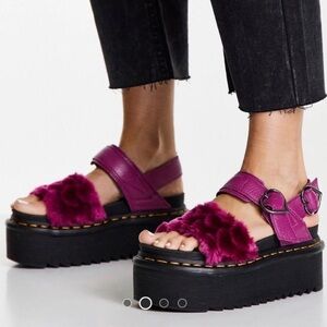 NIB Dr Martens Voss Quad Fluffy Fuchsia Sandals